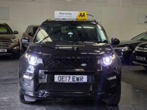 2017 Land Rover Discovery Sport 2.0 Td4 Hse Dynamic Lux in Black — image 3