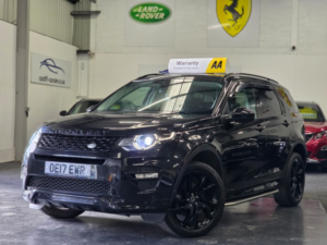 2017 Land Rover Discovery Sport 2.0 Td4 Hse Dynamic Lux in Black — image 4