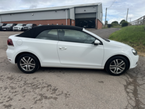2014 Volkswagen Golf 1.2 Tsi S in White — image 4