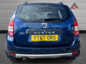 2017 Dacia Duster 1.5 Laureate Dci 110 4x4 in Blue — image 2