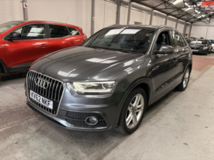 2012 Audi Q3 2.0 Tdi S Line in Grey — image 2
