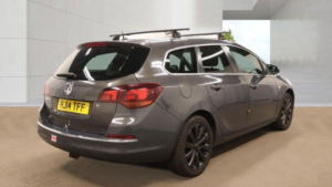 2014 Vauxhall Astra 1.6 16v Elite Sports Tourer Auto Euro 5 5dr in Grey — image 4