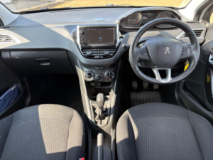 2018 Peugeot 208 1.2 Puretech Active Euro 6 (s/s) 5dr in Silver — image 2