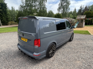 2023 Volkswagen Transporter Leighton Crewvan Highline in Grey — image 4