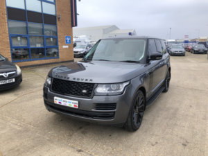 2015 Land Rover Range Rover 4.4 Sd V8 Vogue Se in Grey — image 4