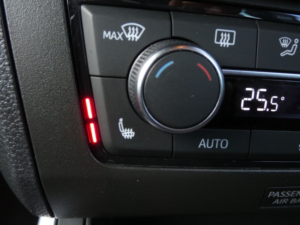 2022 SEAT Arona 1.0 Tsi Fr Sport 5d DSG 110 S/s in White — image 3
