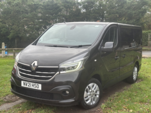 2021 Renault Trafic 2.0 Sl28 Energy Dci 120 Sport My21 in Black — image 2