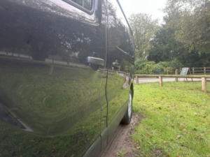 2021 Renault Trafic 2.0 Sl28 Energy Dci 120 Sport My21 in Black — image 5