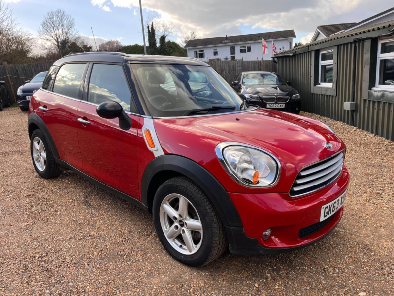 2013 MINI Countryman 1.6 Cooper Euro 6 (s/s) 5dr in Red — image 1