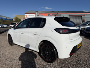 2020 Peugeot 208 1.2 Puretech Allure in White — image 4