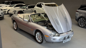 2000 Jaguar Xkr 4.0 Supercharged in Silver — image 2