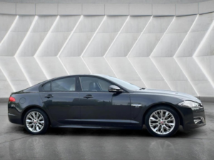 2014 Jaguar Xf 2.2d R-Sport Auto Euro 5 (s/s) 4dr in Grey — image 4