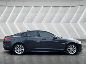 2014 Jaguar Xf 2.2d R-Sport Auto Euro 5 (s/s) 4dr in Grey — image 5