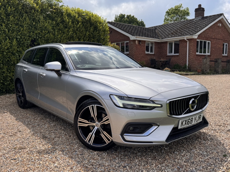 2018 Volvo V60 2.0 Inscription Pro D3 in Silver — image 1