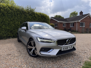 2018 Volvo V60 2.0 Inscription Pro D3 in Silver — image 2