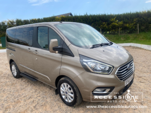 2018 Ford Tourneo Custom Ford Tourneo Custom 310 Titanium 5 Seater Automatic Diesel MPV 2018 in Silver — image 3
