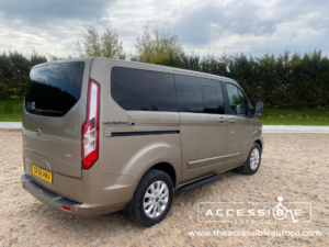 2018 Ford Tourneo Custom Ford Tourneo Custom 310 Titanium 5 Seater Automatic Diesel MPV 2018 in Silver — image 4