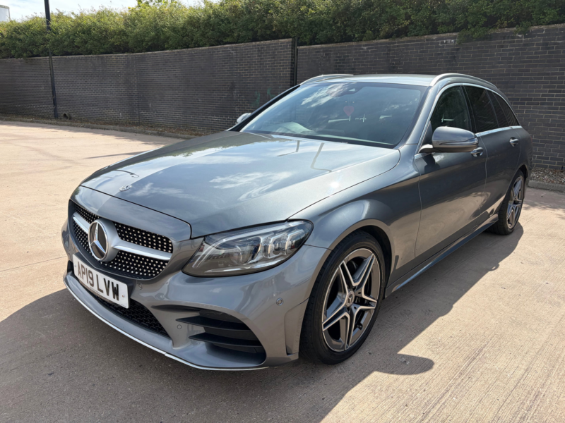 2019 Mercedes-Benz C Class 2.0 C220d Amg Line (premium) Estate 5dr Diesel G-Tronic+ Euro 6 (s/s) (194 Ps) in Grey — image 1