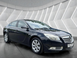 2010 Vauxhall Insignia 2.0 Cdti Sri Auto Euro 5 5dr in Black — image 3