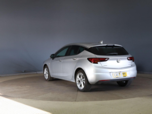 2017 Vauxhall Astra 1.0i Turbo Ecoflex Sri Nav Euro 6 (s/s) 5dr in Silver — image 5