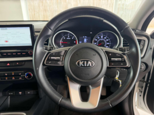 2021 Kia Ceed 1.6 Crdi Mhev 2 Nav Euro 6 (s/s) 5dr in White — image 4