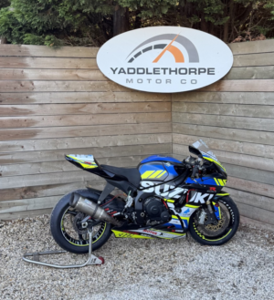 2011 Suzuki Gsx-R750 Super Sports in Multicolour — image 2
