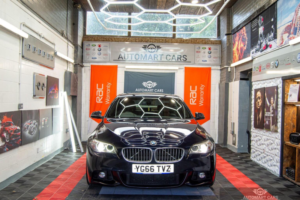 2016 BMW 5 Series 2.0 520d M Sport Auto Euro 6 (s/s) 4dr in Black — image 2