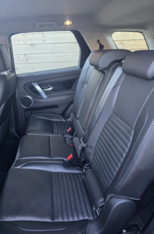 2019 Land Rover Discovery Sport 2.0 D150 S in Black — image 3