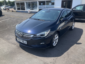 2017 Vauxhall Astra 1.4 I Turbo Sri Nav in Blue — image 5