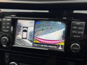 2017 Nissan Qashqai 1.2 Dig-T N-Connecta Euro 6 (s/s) 5dr in Red — image 6