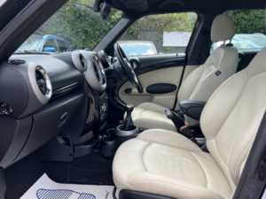 2011 MINI Countryman 1.6 Cooper S Countryman in Black — image 2