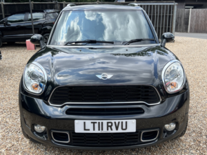 2011 MINI Countryman 1.6 Cooper S Countryman in Black — image 3