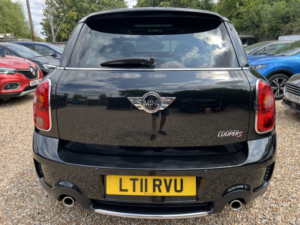 2011 MINI Countryman 1.6 Cooper S Countryman in Black — image 6
