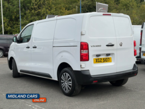 2022 Vauxhall Vivaro 1.5 Vivaro Dynamic 1.5d 100 M6 L1h1 27/2900 Panel Van in White — image 6
