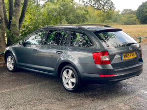 2015 Skoda Octavia 1.6 Tdi Se Euro 5 (s/s) 5dr in Grey — image 4
