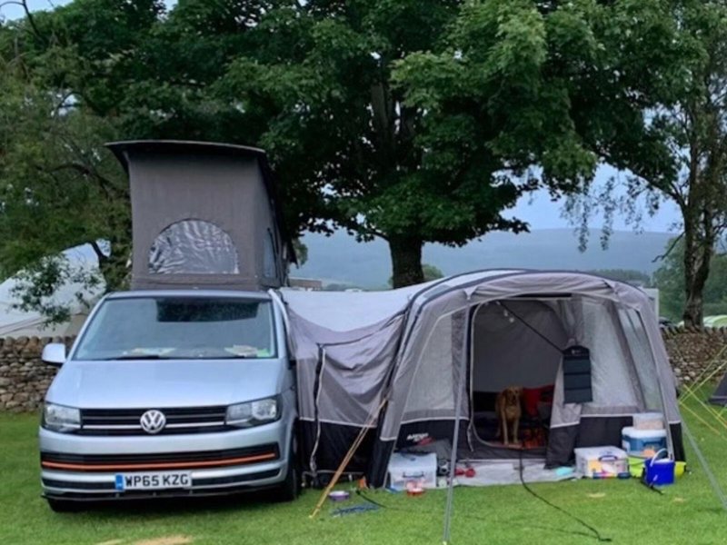 2015 Volkswagen Transporter in Silver — image 1