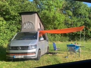 2015 Volkswagen Transporter in Silver — image 2