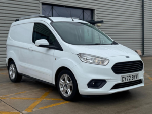 2023 Ford Transit Courier 1.0 Ecoboost Limited L1 Euro 6 5dr in White — image 4