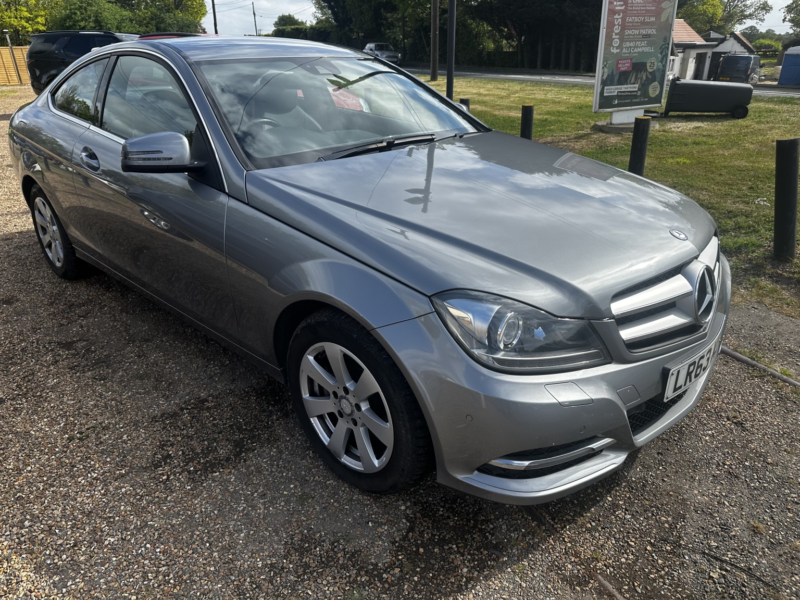 2013 Mercedes-Benz C Class 2.1 C220 Cdi Executive Se in Silver — image 1