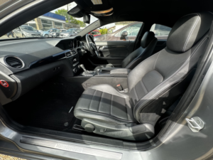 2013 Mercedes-Benz C Class 2.1 C220 Cdi Executive Se in Silver — image 2