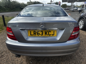 2013 Mercedes-Benz C Class 2.1 C220 Cdi Executive Se in Silver — image 6