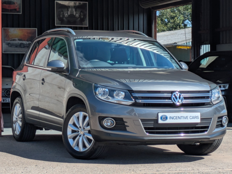 2015 Volkswagen Tiguan 1.4 Tsi Match 4motion. Only 1 Owner. Immaculate Car. Very Low Miles. Sat Nav. 11 Services. in Grey — image 1