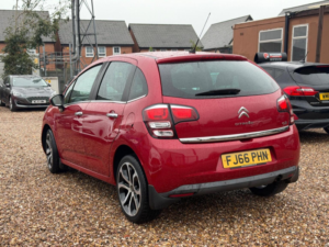 2016 Citroen C3 1.2 Puretech Platinum Etg6 Euro 6 (s/s) 5dr in Red — image 4