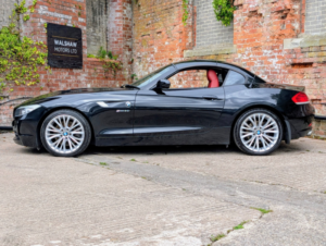 2011 BMW Z4 3.0 Z4 Sdrive30i Roadster in Black — image 4