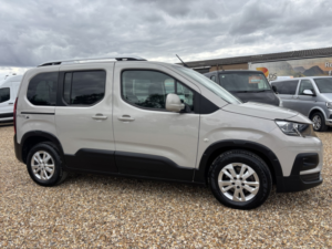 2019 Peugeot Rifter Auto Wheelchair Accessible Vehicle Automatic Wav 1.5 Bluehdi Allure in Beige — image 2