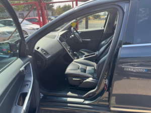 2013 Volvo Xc60 2.4 D5 Se Lux Nav Geartronic AWD Euro 5 5dr in Grey — image 6