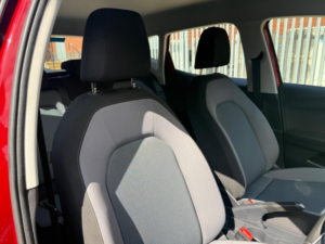 2018 SEAT Arona 1.6 Tdi Se Euro 6 (s/s) 5dr in Red — image 2