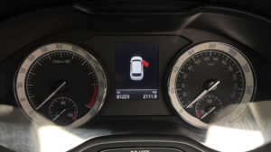 2018 Skoda Karoq 1.6 Tdi Se L DSG Euro 6 (s/s) 5dr in Grey — image 4
