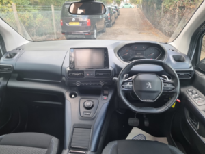 2021 Peugeot Rifter 1.2 Puretech Allure Premium in Grey — image 3