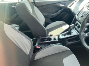 2013 Ford Focus 1.6 Zetec Powershift Euro 5 5dr in Silver — image 5